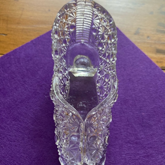 Antique Bryce Brothers Crystal Daisy & Button Glass Shoe Slipper - Circa 1886 - Picture 2 of 8